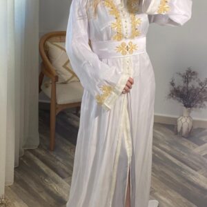 Caftan traditionnel algérien